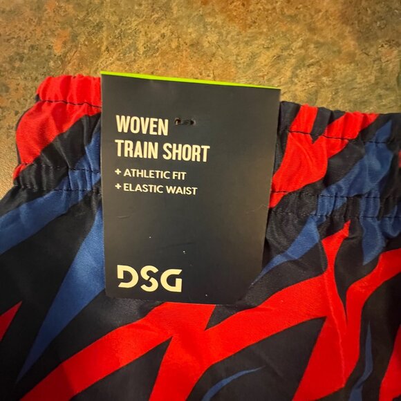 DSG Youth Athletic Fit Train Shorts, XL, Red & Blue‎ Zigzag Pattern - Picture 8 of 9